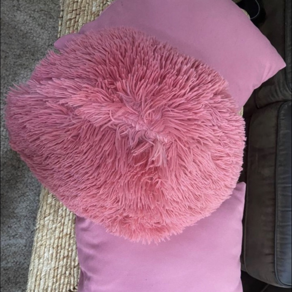 3 Pink Pillows